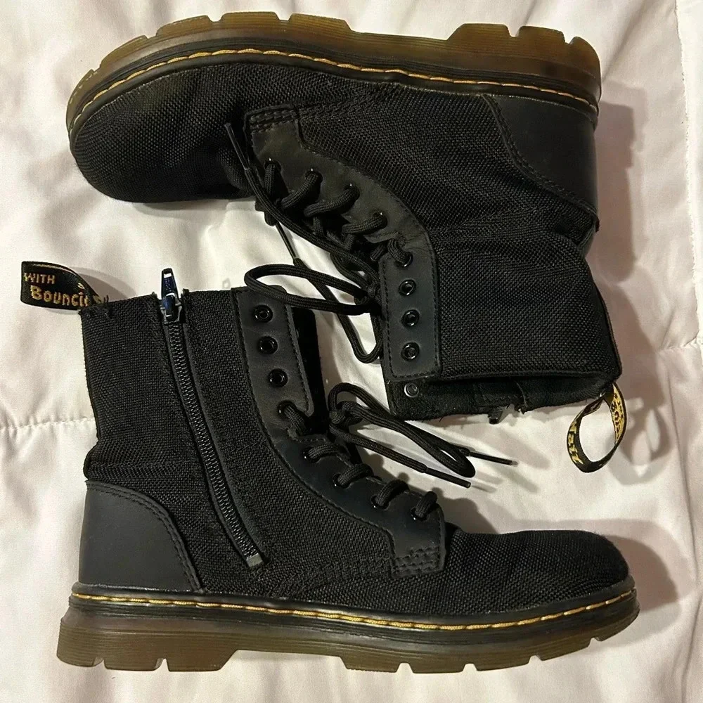 Dr Martens JUNIOR COMBS EXTRA TOUGH POLY CASUAL BOOTS size 4